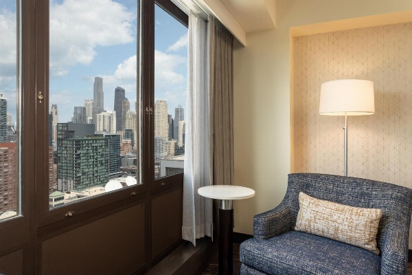 Holiday Inn - Chicago Dwtn - Wolf Point, an IHG Hotel Main image
